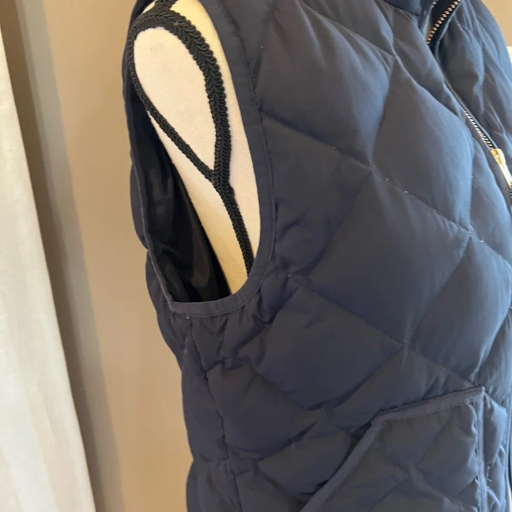 J. Crew Quilted Navy Down Puffer Vest, Zipper, Size Medium - Picture 5 of 11